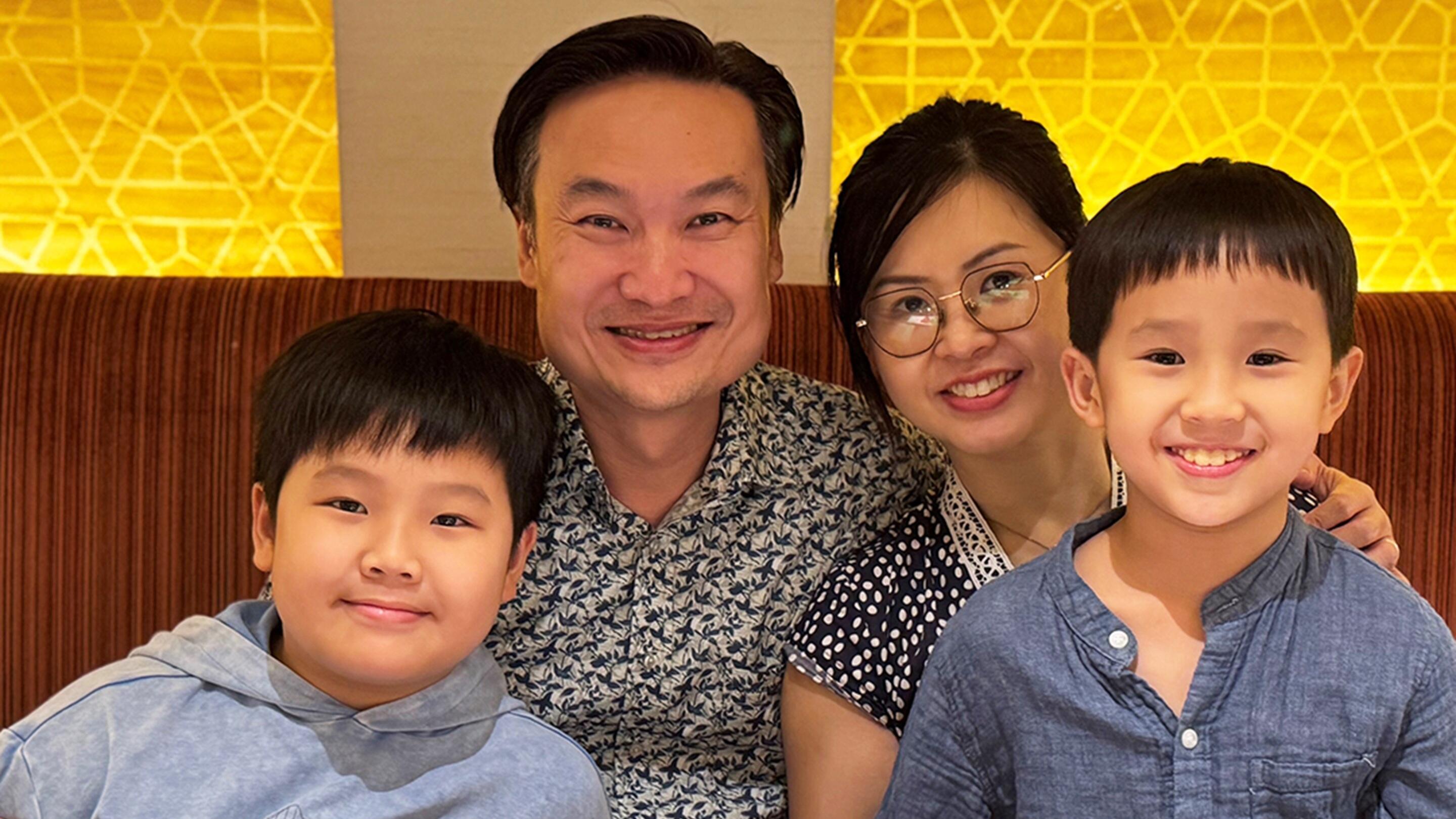 Yiew Kim-Yeong celebrating with family