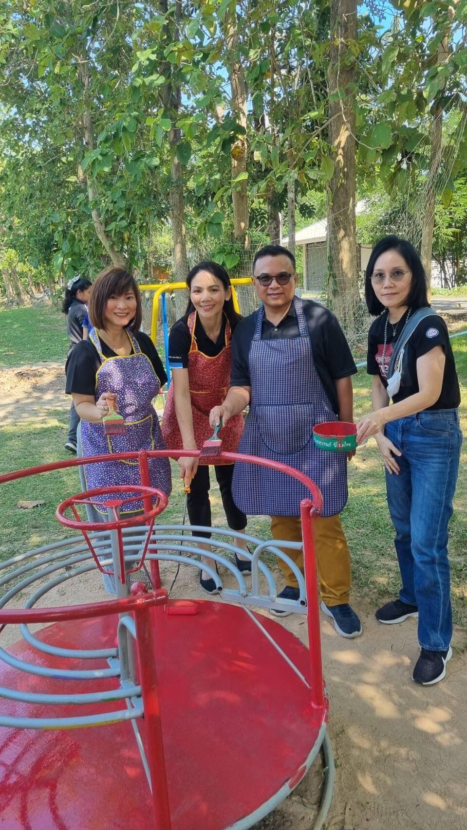 ExxonMobil Thailand employee volunteers at Baan Nong Pai School