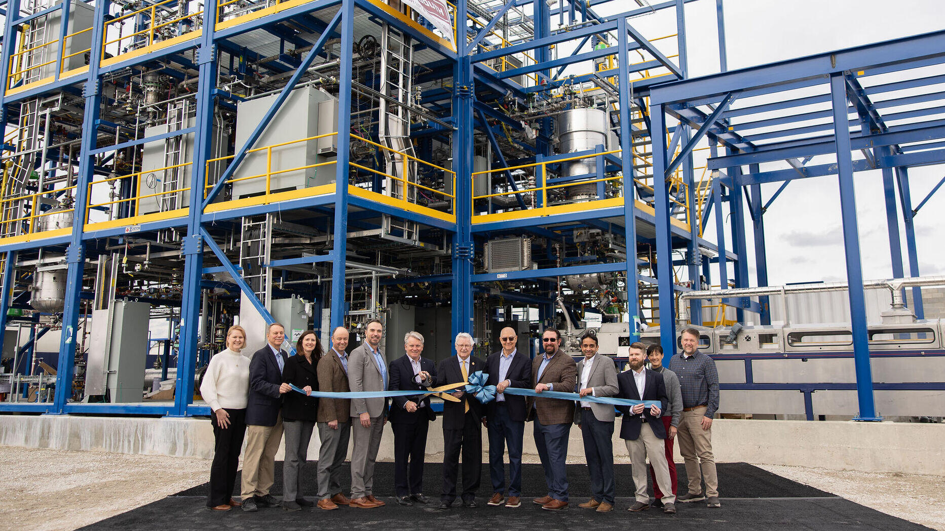 ribbon-cutting ceremony with ACP Technologies