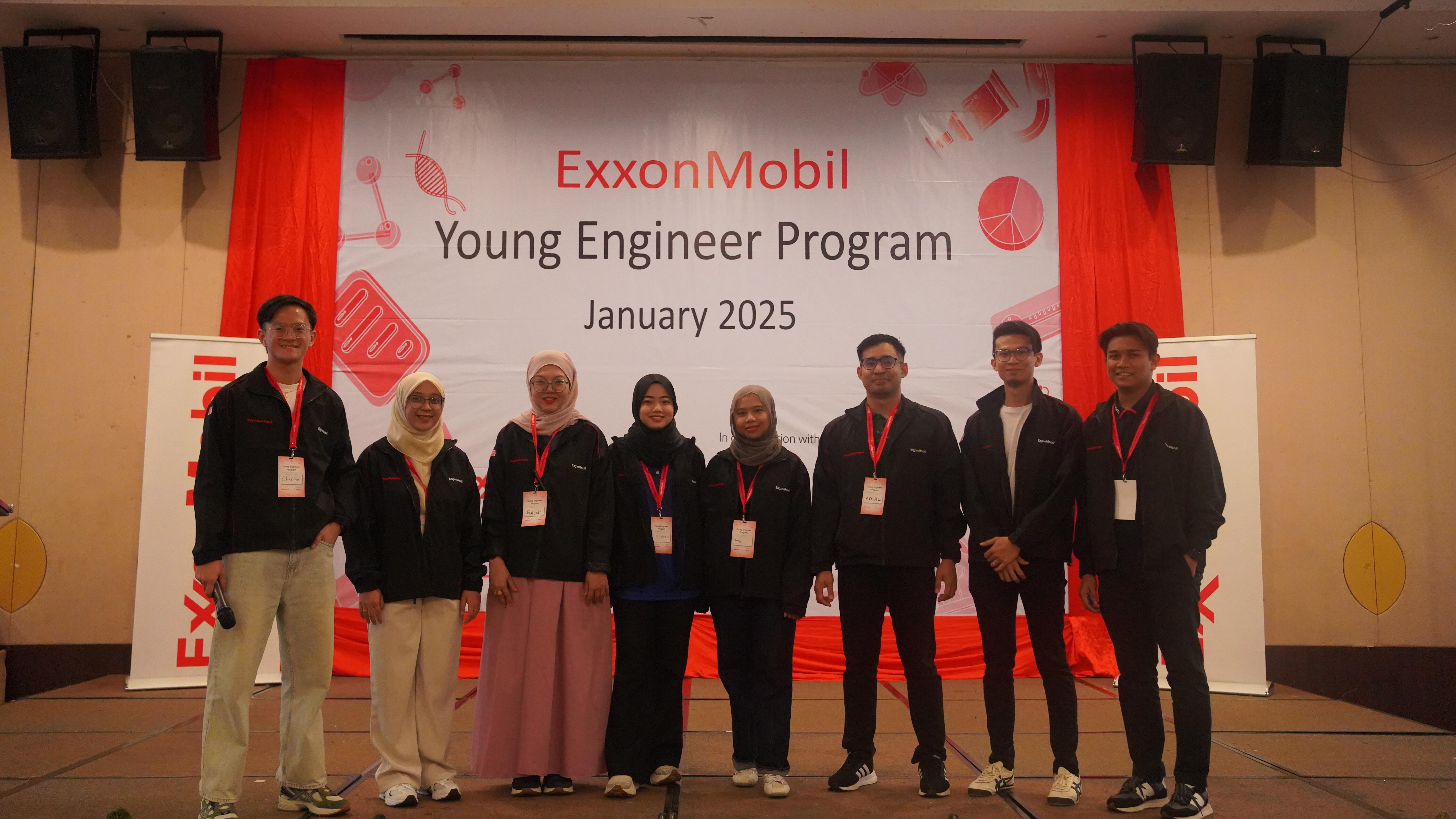 Faizah (third from left) with her 2025 YEP committee.