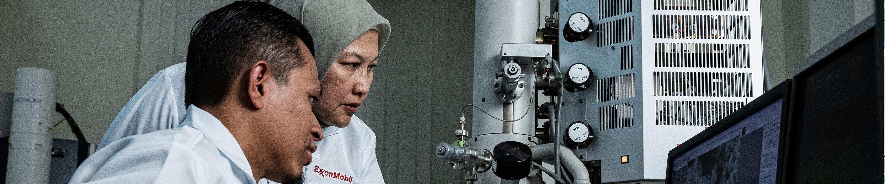 ExxonMobil Malaysia employee collaborates with UTM student in lab