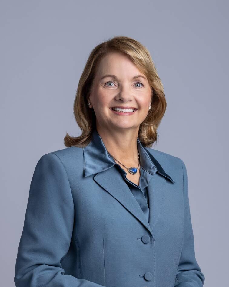 Headshot of Angela Braly