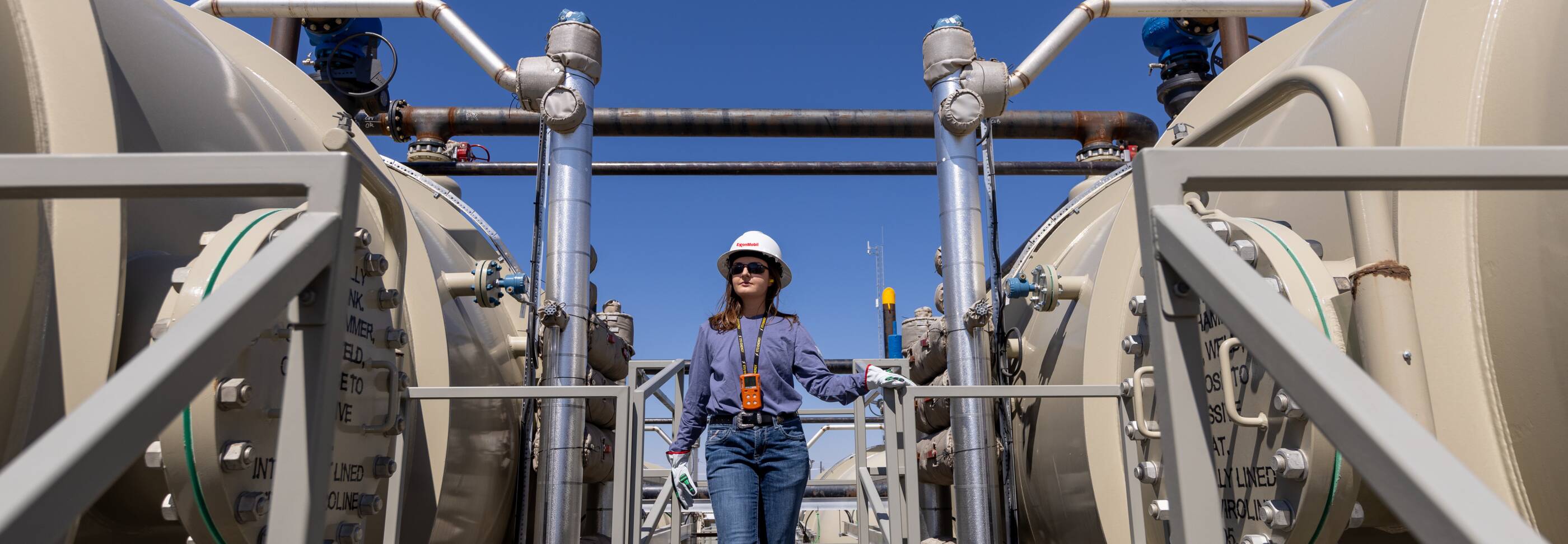 With just one carbon and four hydrogen atoms, it���s the principal component in natural gas.