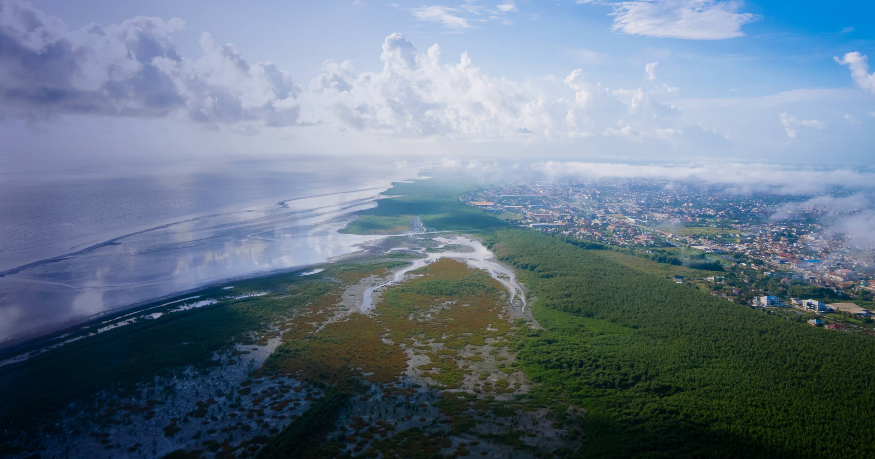 corporate.exxonmobil.com