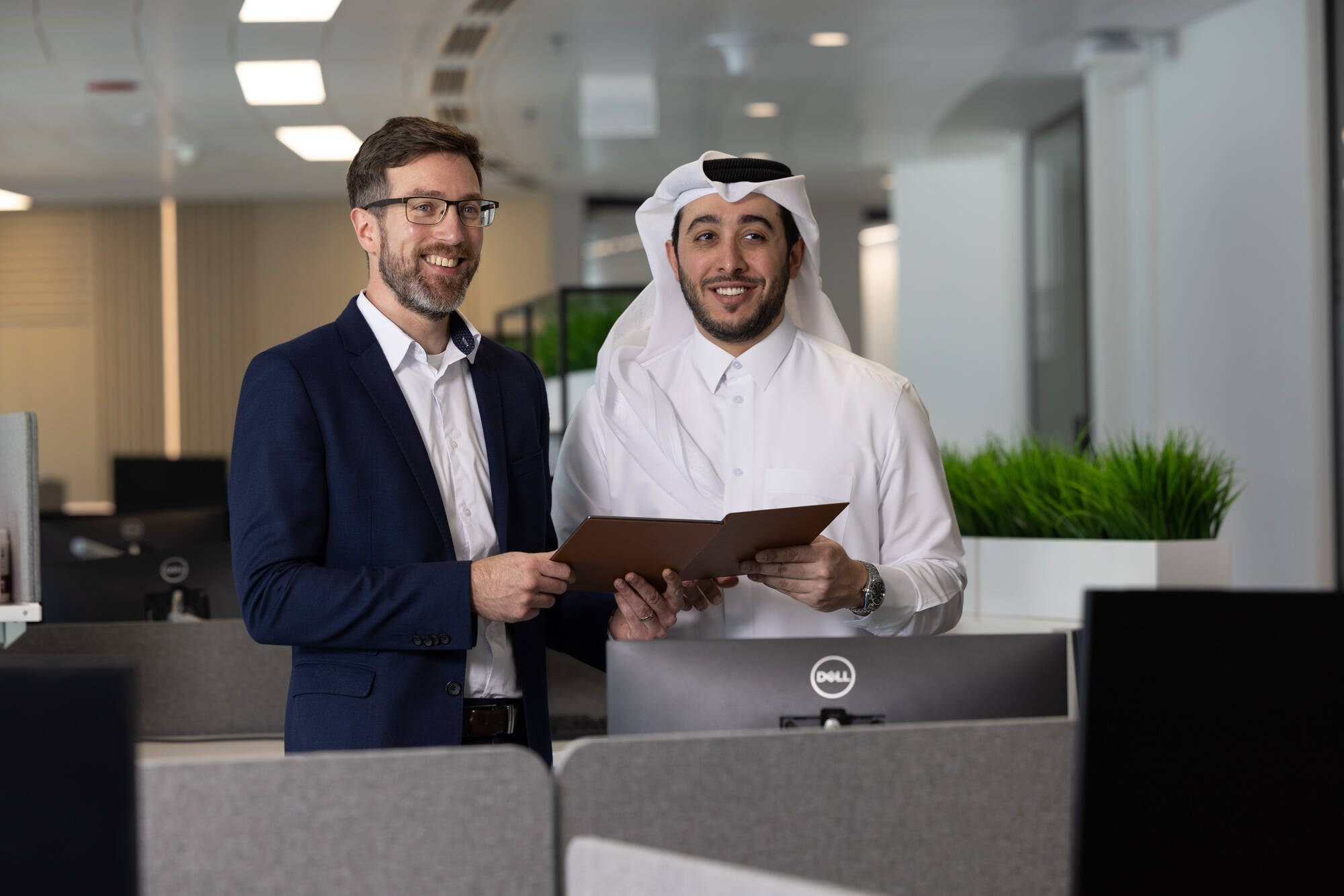 Qataris meeting in office