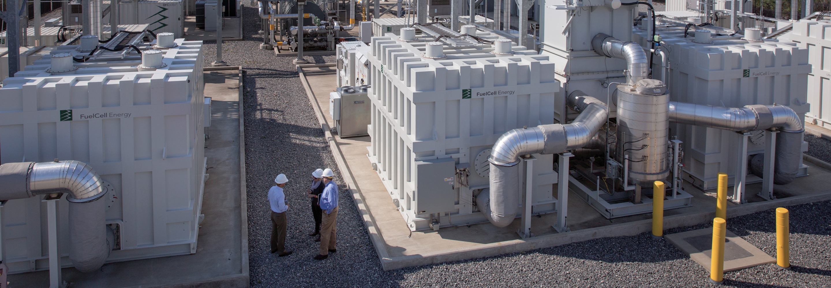 Carbonate fuel cells at a power plant