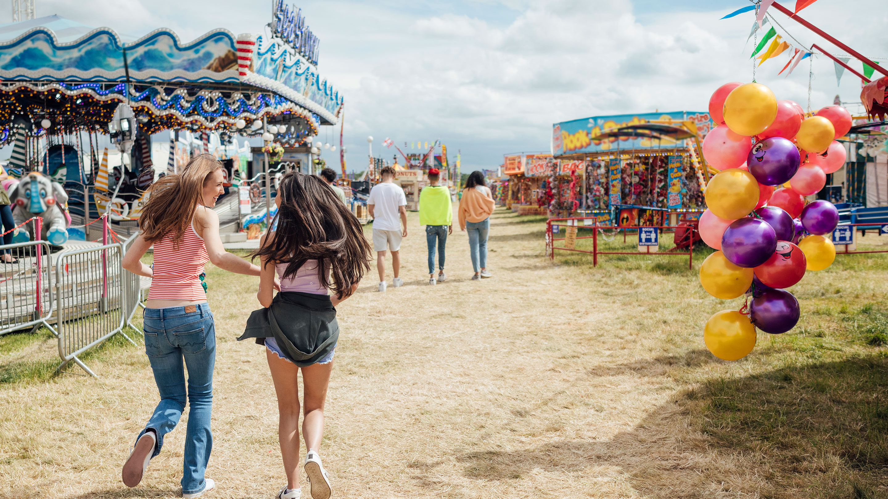 Esso Australia co-sponsors the Sale Show Night Carnival this year