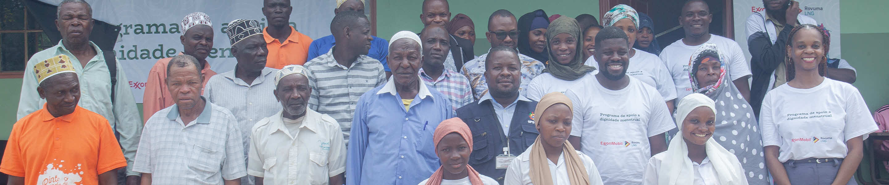our partner Kama Mwezi helping distribute female hygiene kits in Palma, MZ