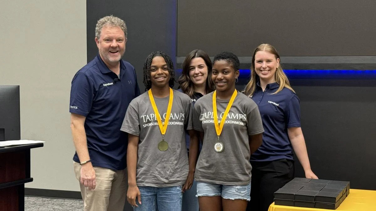 ExxonMobil brings Rice University’s Tapia Center curriculum to Southern University’s summer camp - group photo