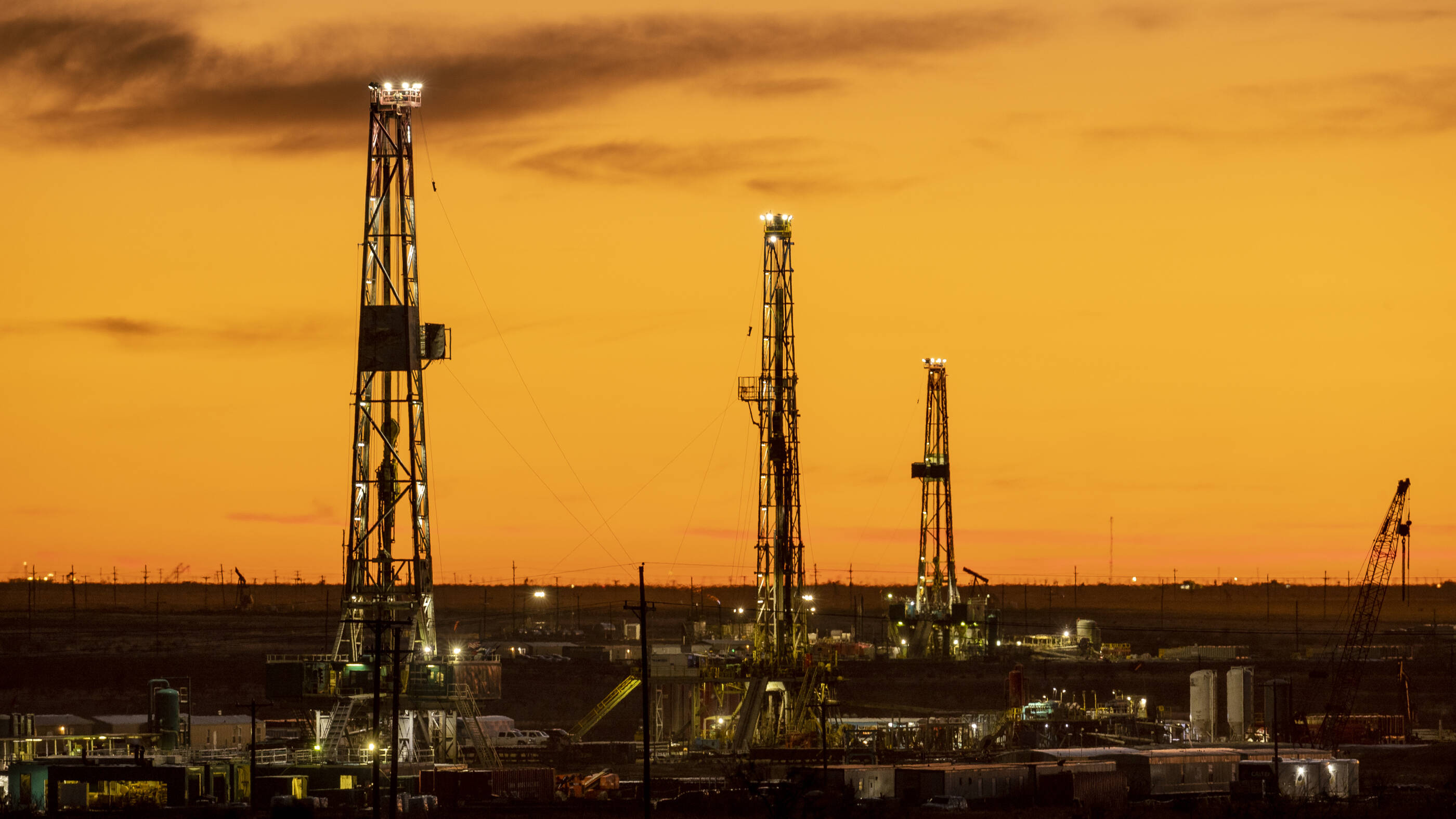 ExxonMobil urges action on methane emission regulations