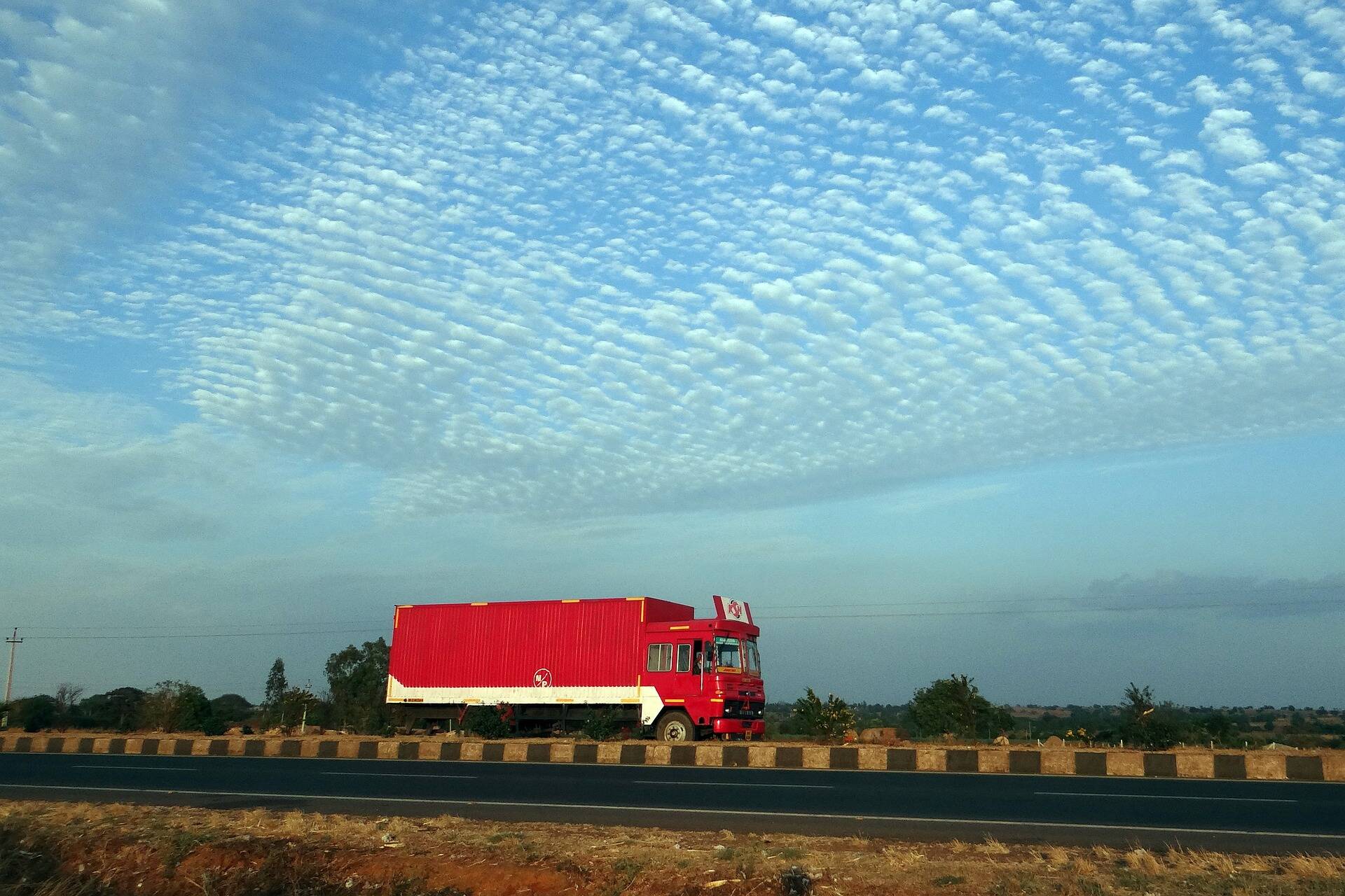 Image Much of Indias truck fleet is powered by diesel, but more LNG-powered vehicles are hitting Indias roads.